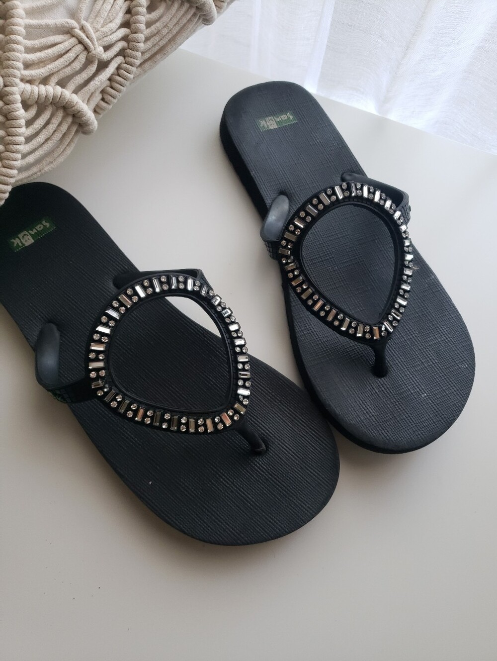 Sanuk Ibiza Monaco Black Flip Flop  Jeweled Toe-Post Sandals